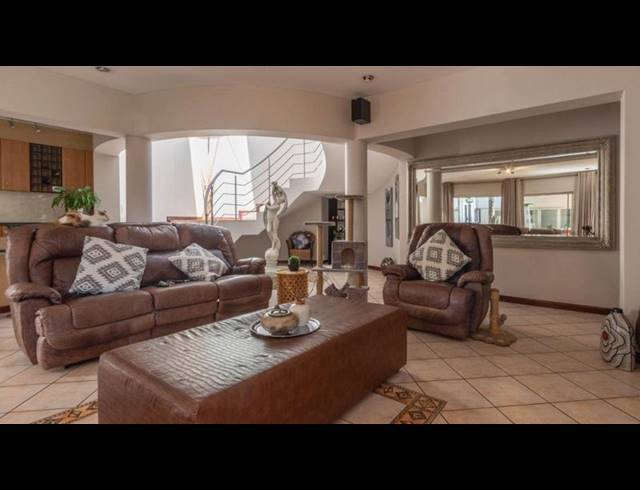 4 BEDROOM PROPERTY TO RENT IN BRENTWOOD